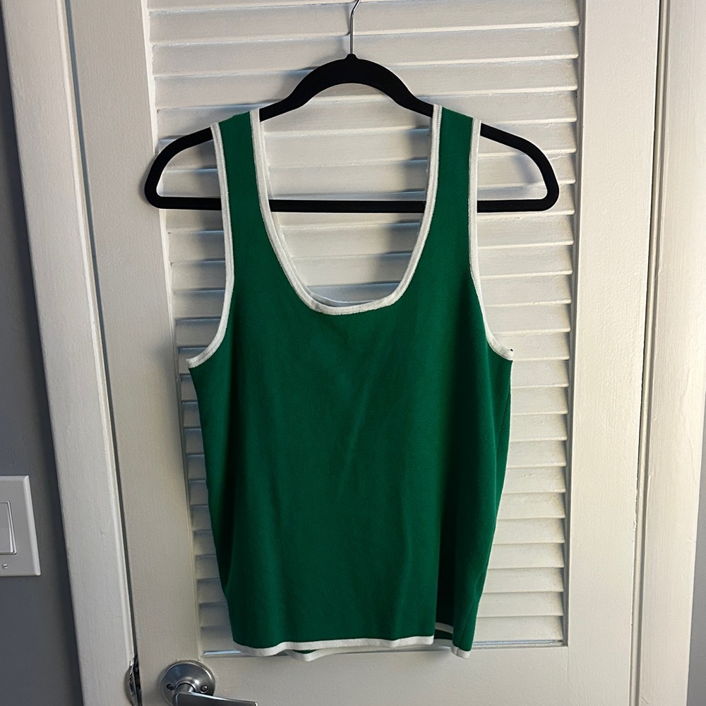 Boutique sweater tank XL NWOT Kelly Green